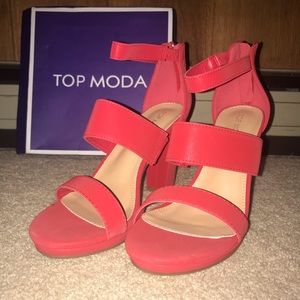 Red High Heels Top Moda Claire Size 7 1/2